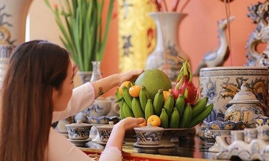 Văn Khấn Tam Tòa Thánh Mẫu: Bí Quyết Cầu Tài Lộc, May Mắn & Bình An