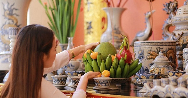 Văn Khấn Thần Linh Mùng 1 Và Ngày Rằm Hàng Tháng: 3 Bài Cúng CHUẨN Nhất!